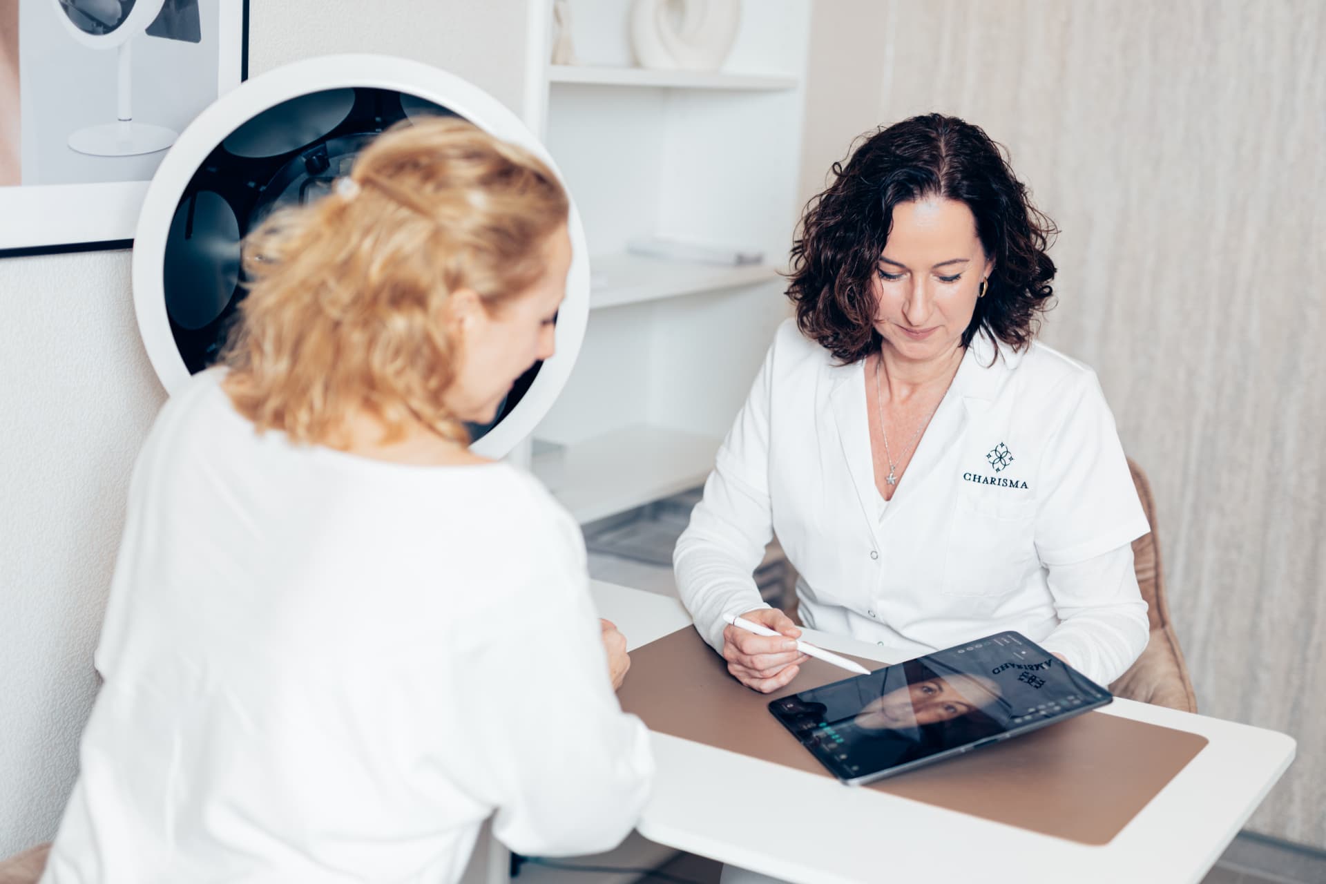 Erstgespräch im Charisma Beautycenter