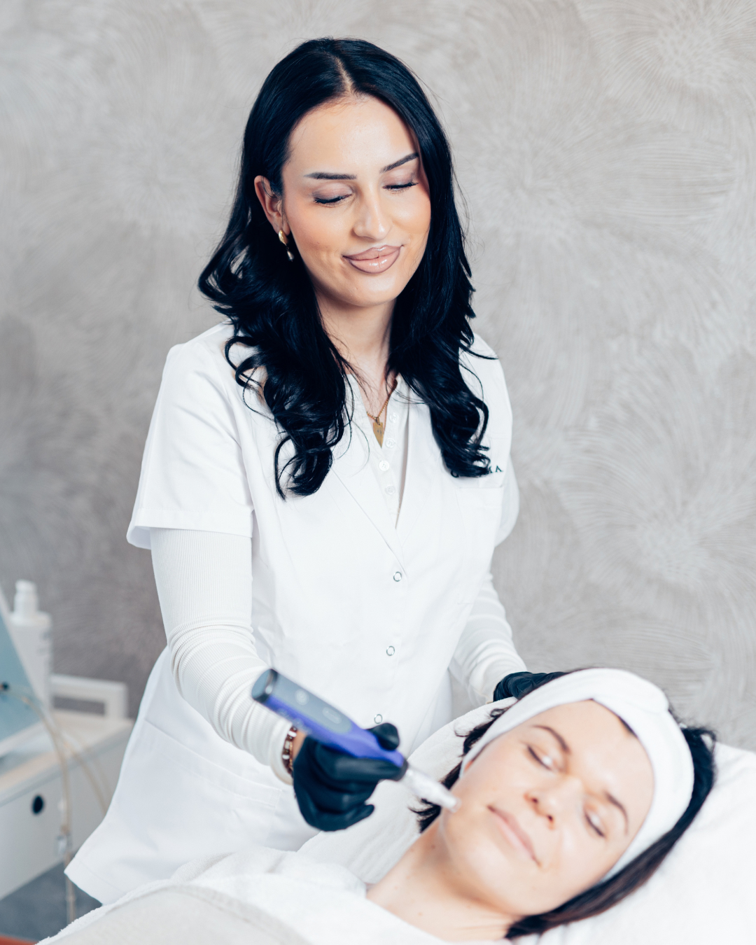 SkinPen Microneedling im Charisma Beautycenter